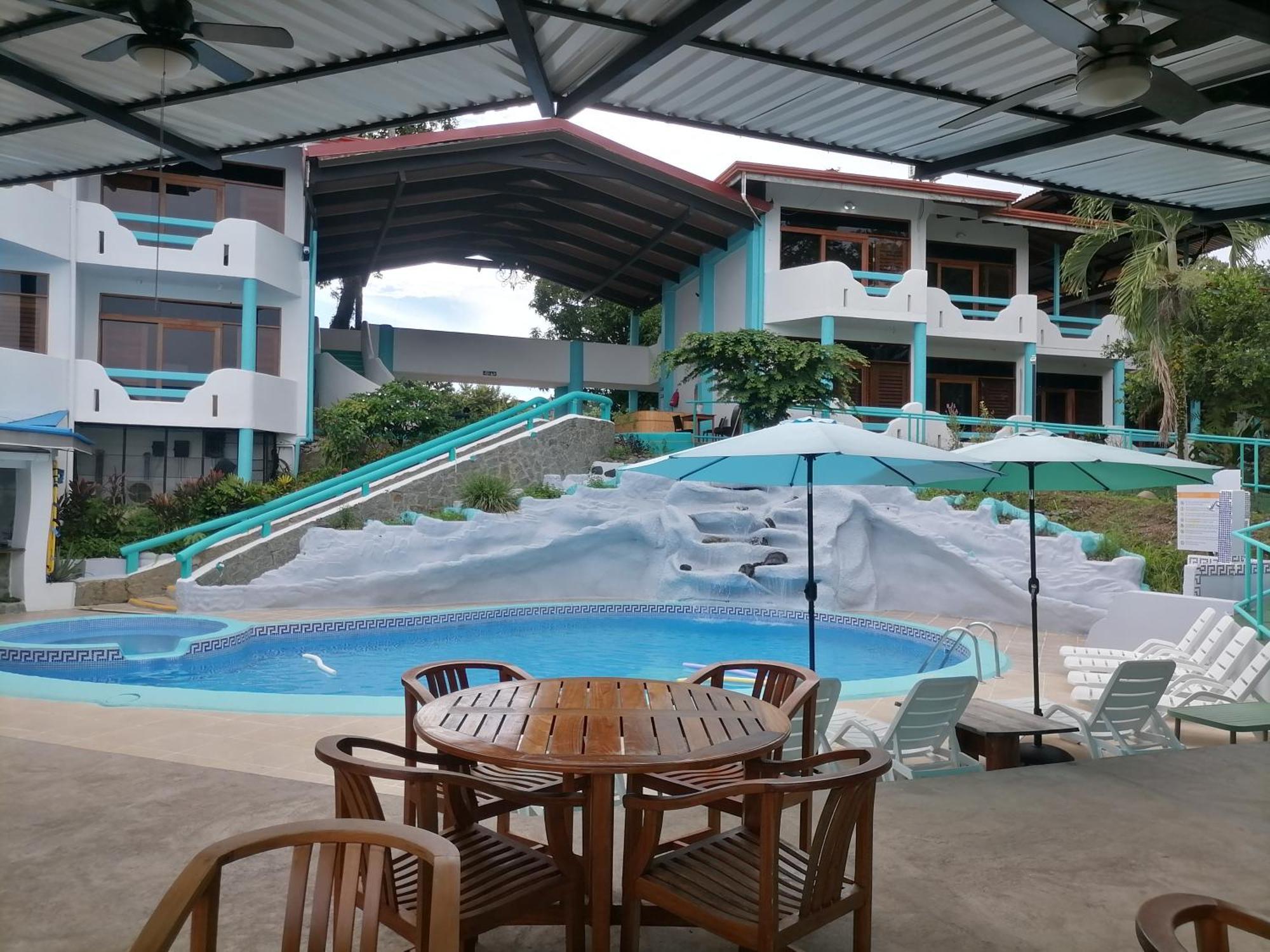 Hotel Planeta Sano Мануэль-Антонио Экстерьер фото